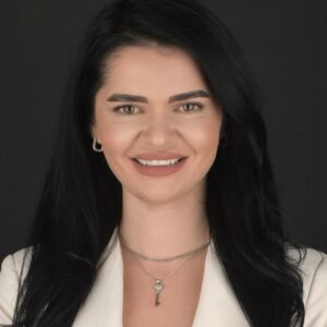 daniela bezea